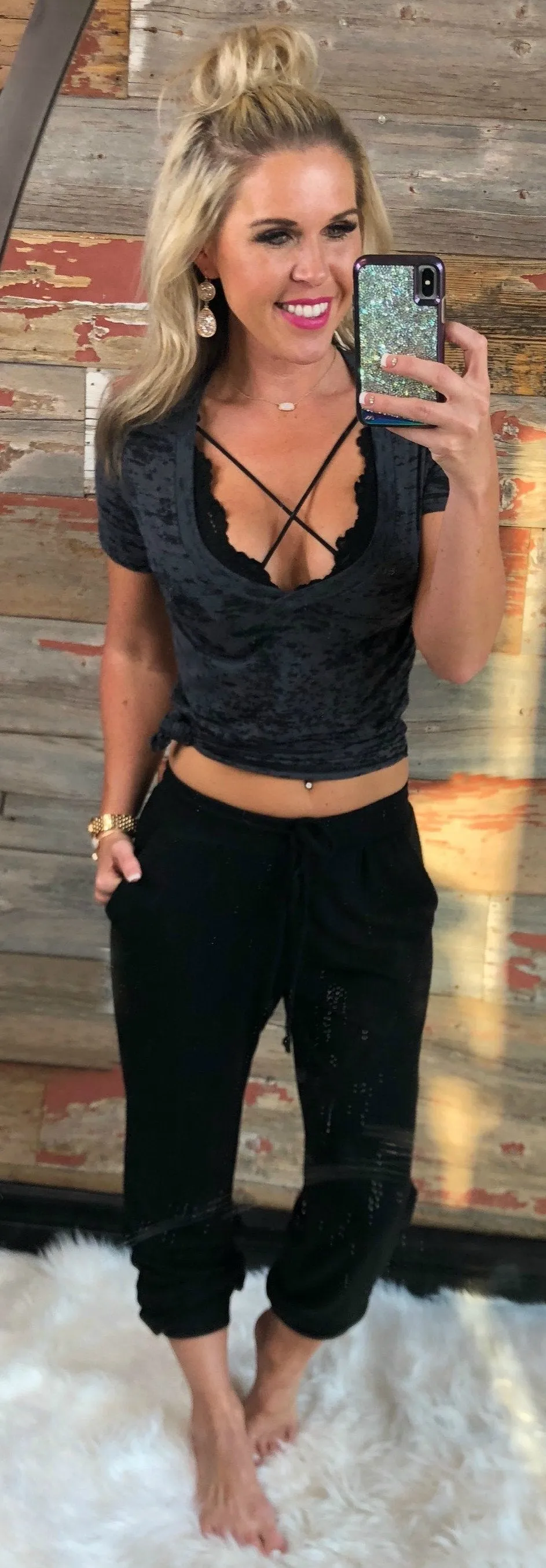 BASIC BURNOUT DEEP V-NECK TEE - BLACK