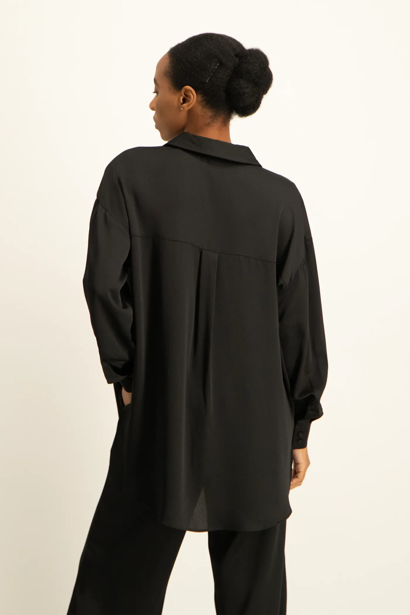 Dani Oversized Satin Shirt - Black