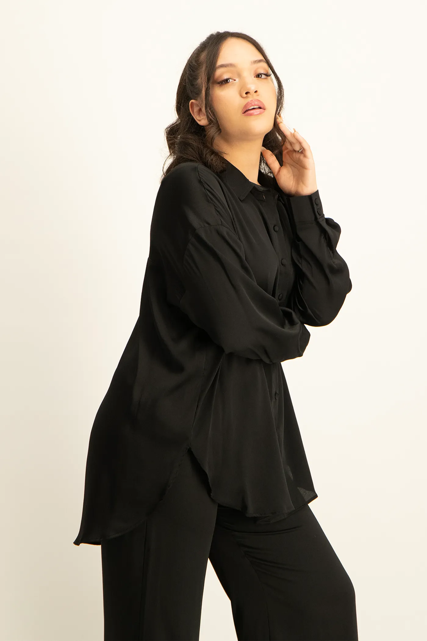 Dani Oversized Satin Shirt - Black