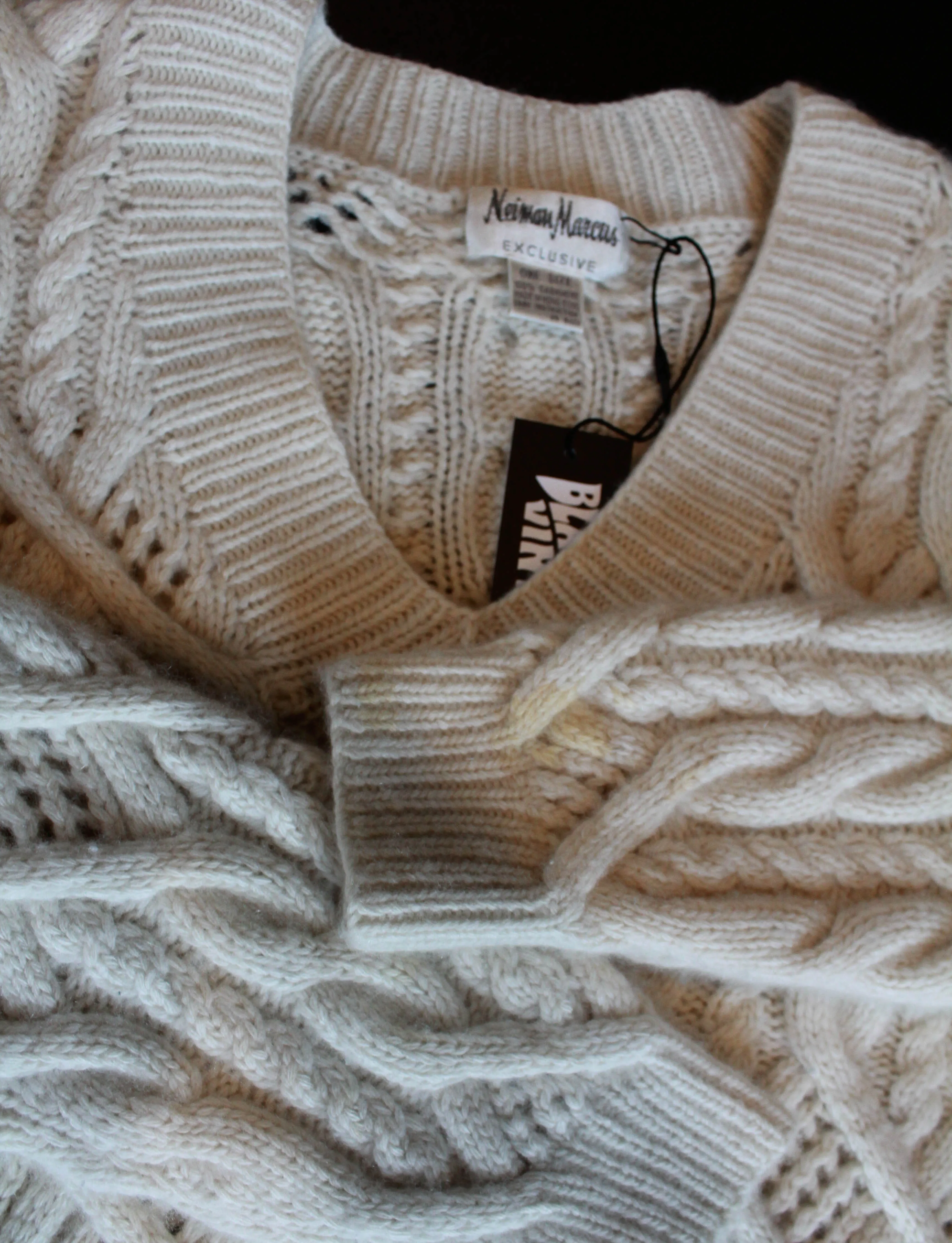 Vintage 80's/90's Neiman Marcus Cashmere Sweater Knit V Neck Pullover White Unisex Small/Medium
