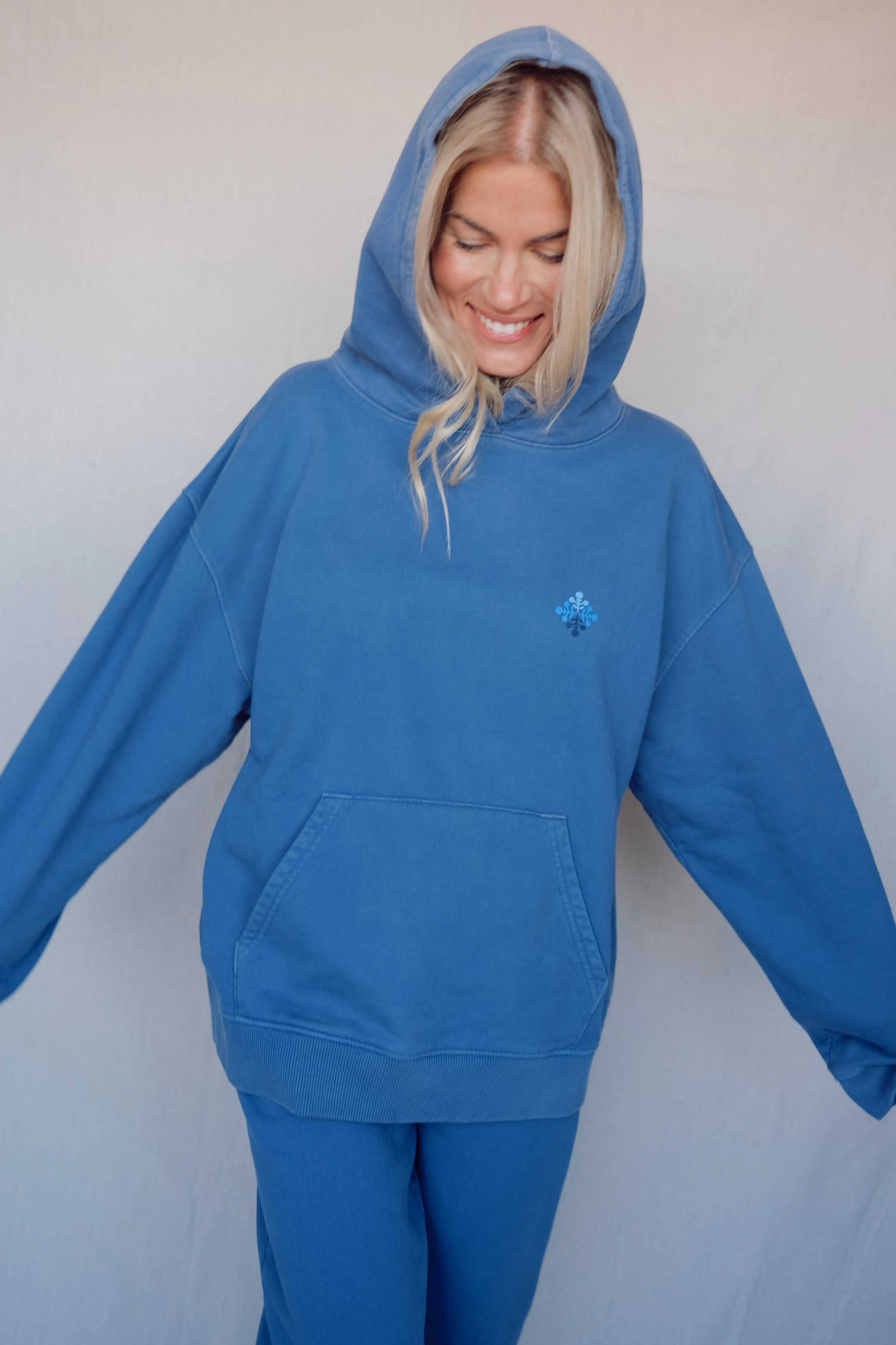 Vintage Fleece Hoodie - Snowflake