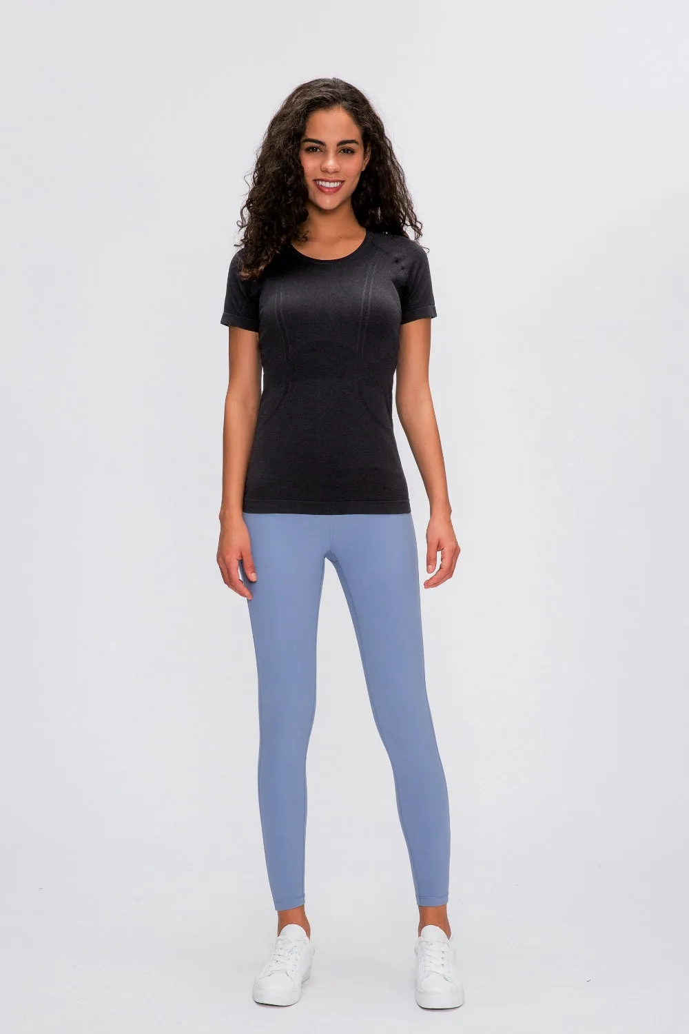 Women's Round Neck Short Sleeve Active T-Shirt