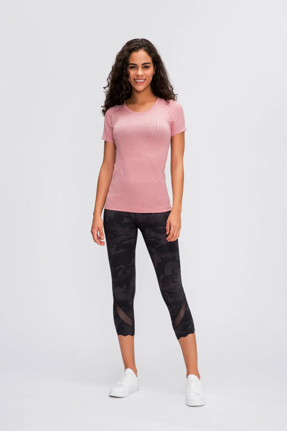 Women's Round Neck Short Sleeve Active T-Shirt